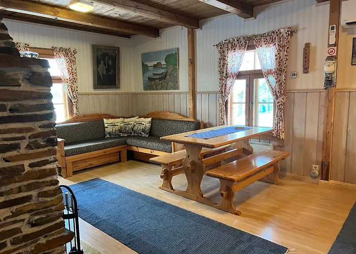 木屋 科利欢乐时光小屋酒店 *